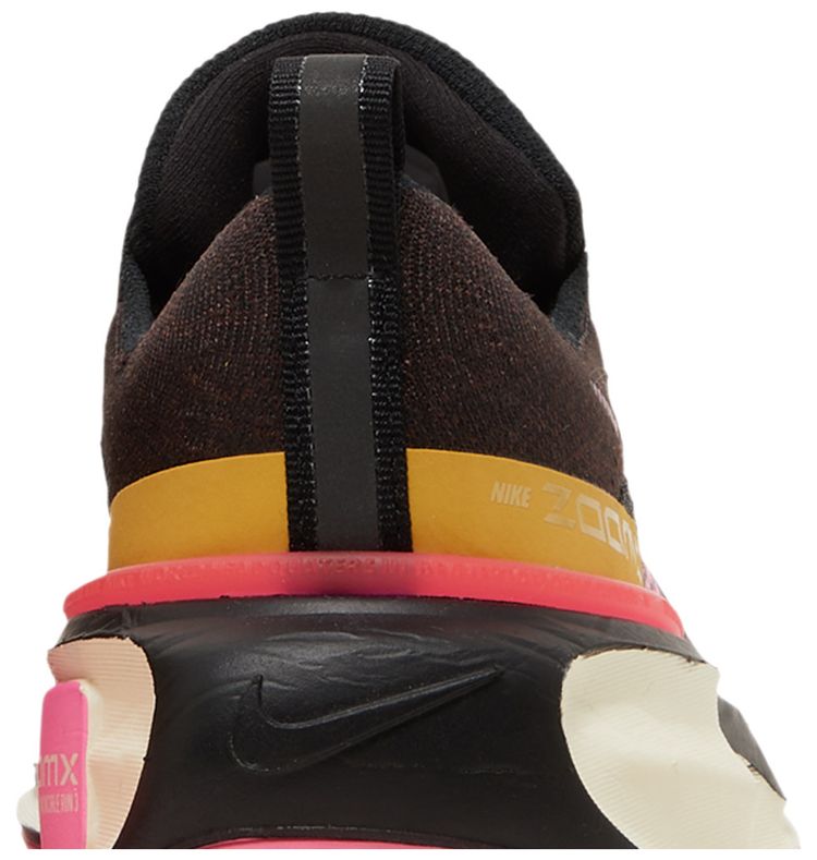 Nike Wmns ZoomX Invincible 3 Earth Pink Spell