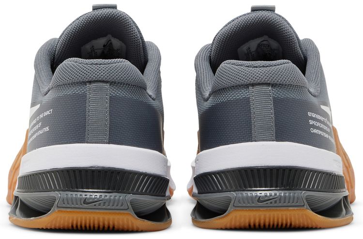 Nike Metcon 8 Smoke Grey Gum