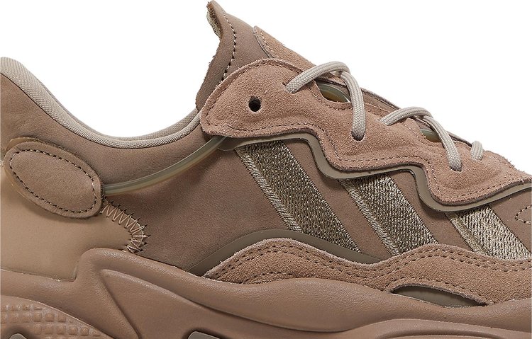 Wmns Ozweego Chalky Brown