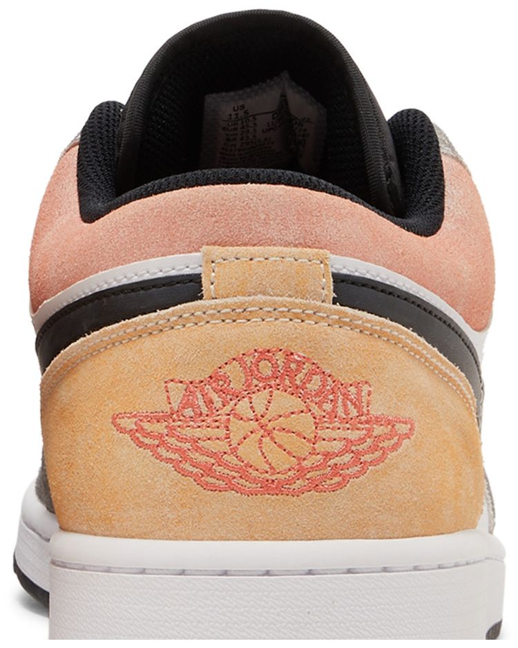Air Jordan 1 Low SE Flight Club