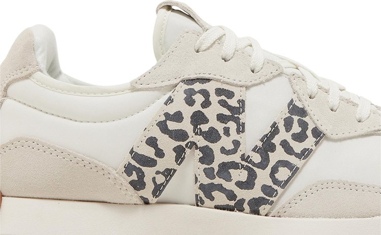 Wmns 327 Sea Salt Leopard