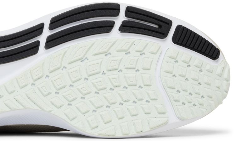 Nike Air Zoom Pegasus 37 Stone