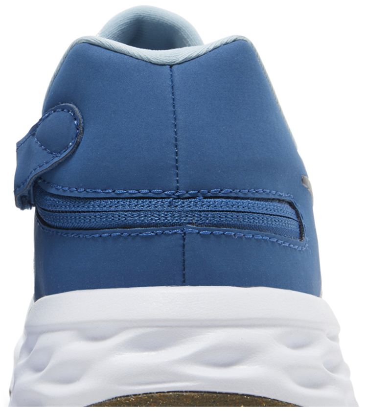 Nike Revolution 6 FlyEase Next Nature Extra Wide Pure Platinum Dark Marina Blue