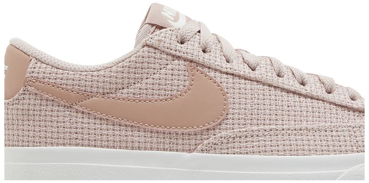 Nike Wmns Blazer Low Platform Essential Pink Oxford Woven