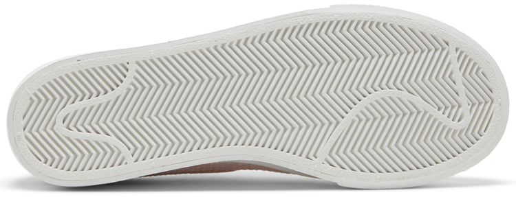 Nike Wmns Blazer Low Platform Essential Pink Oxford Woven