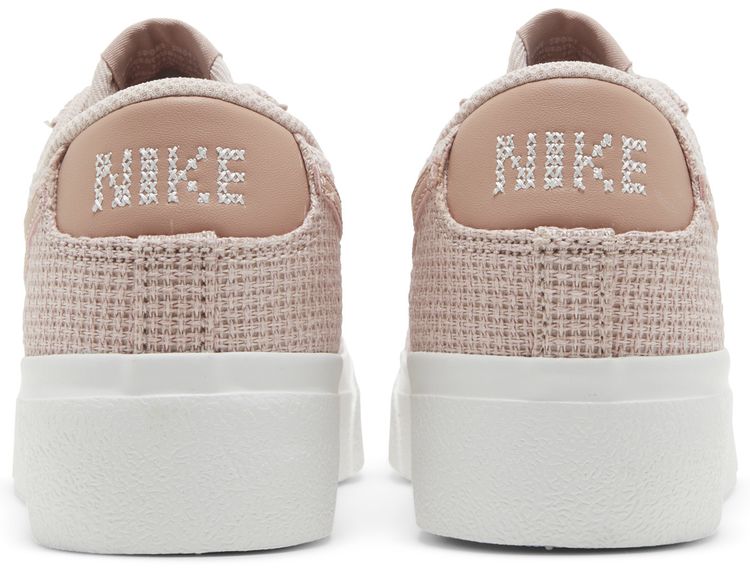 Nike Wmns Blazer Low Platform Essential Pink Oxford Woven