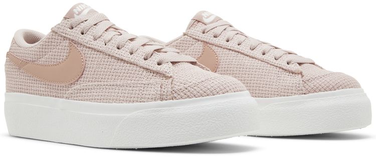 Nike Wmns Blazer Low Platform Essential Pink Oxford Woven