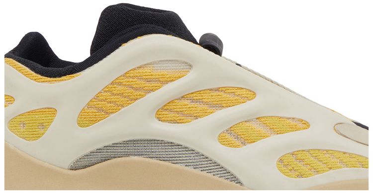 Yeezy 700 V3 Infants Safflower