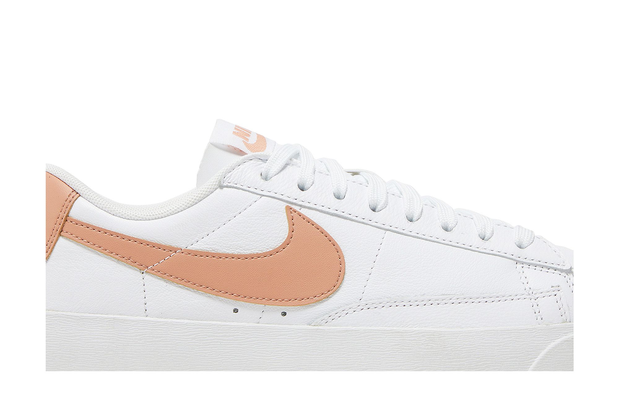 Size 10.0 Wmns Blazer Low LE Rose Gold