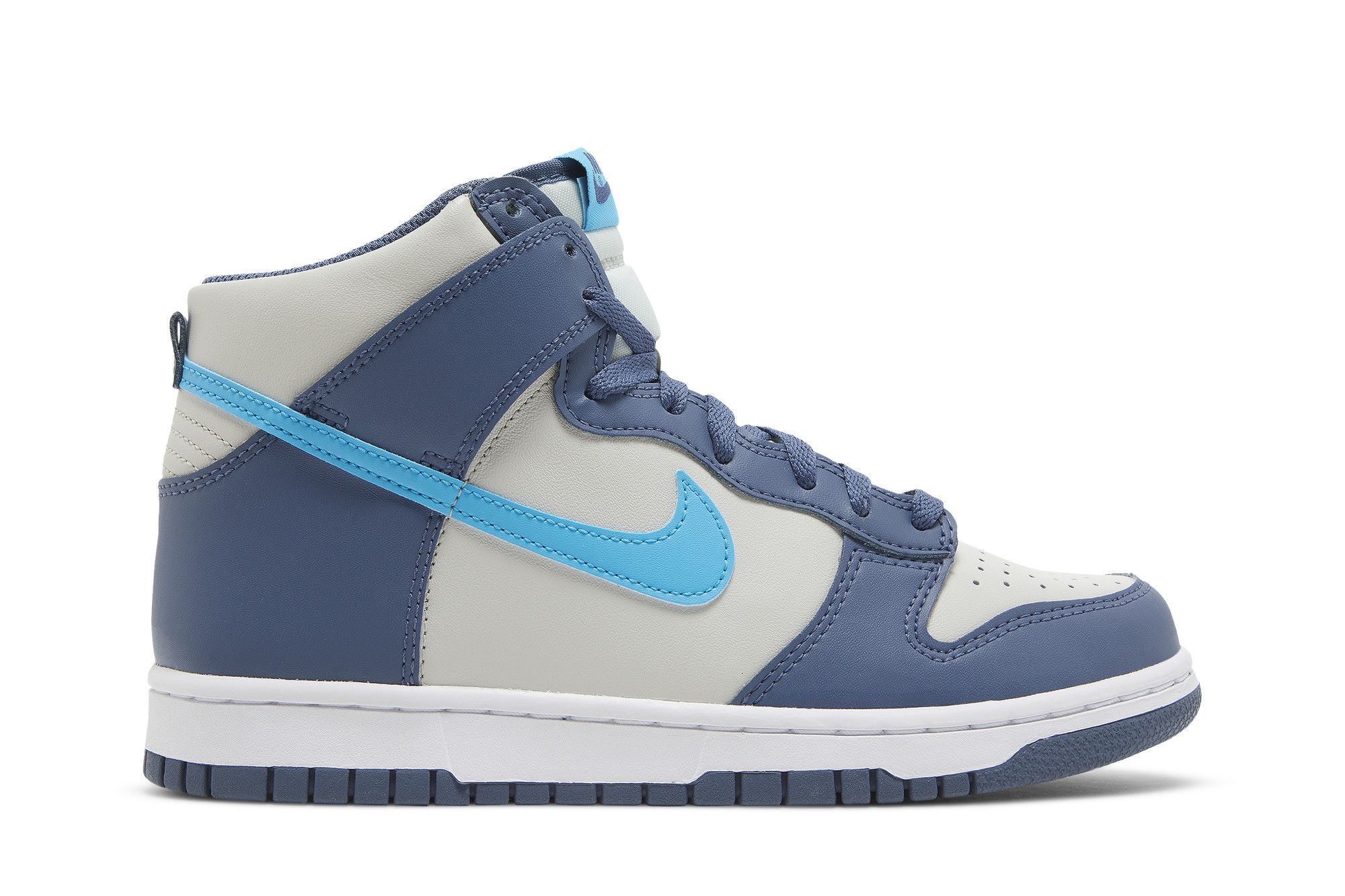 Light blue best sale nike high tops
