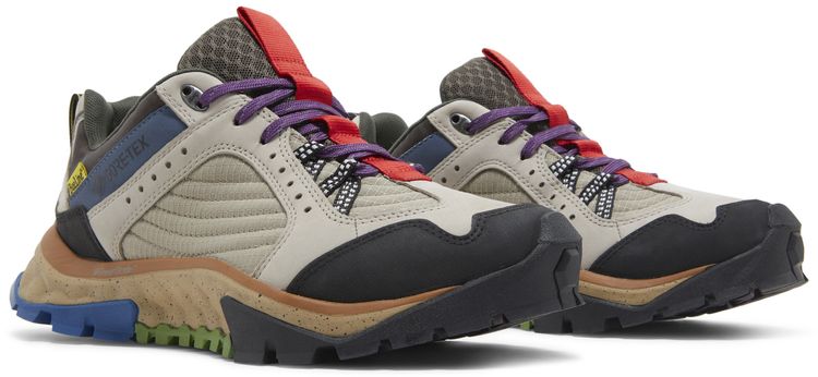 Timberland Bee Line x Solar Ridge Low Hiker GORE TEX Cashmere