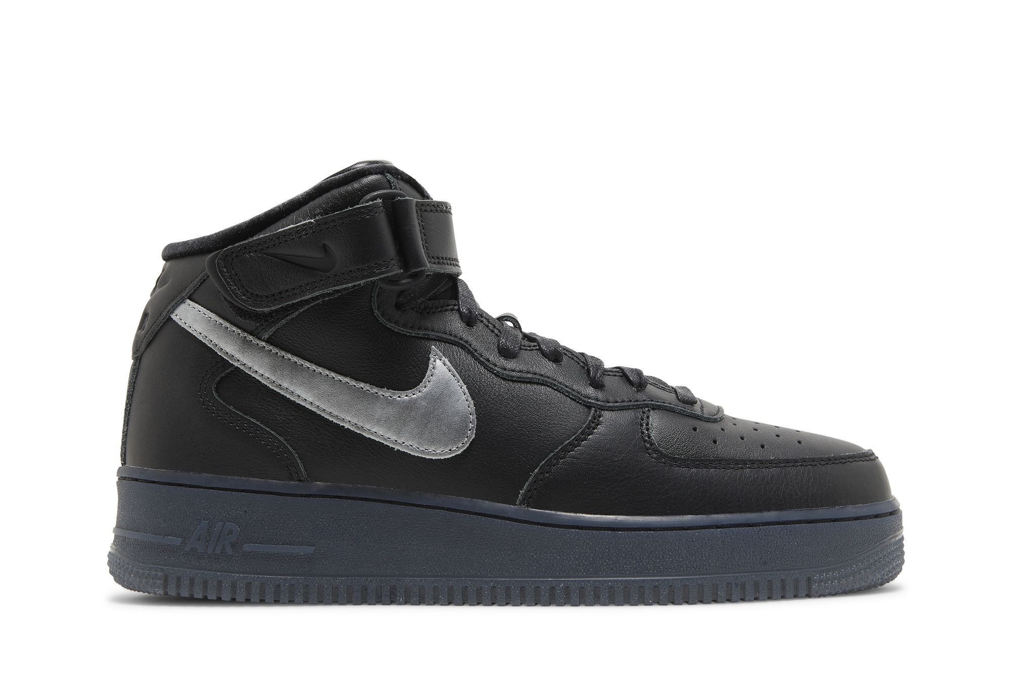 Nike air force hot sale 1 mid silver
