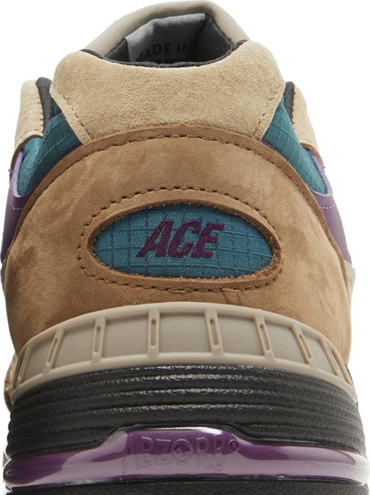 Palace x 991 Made in England Taos Taupe Grape