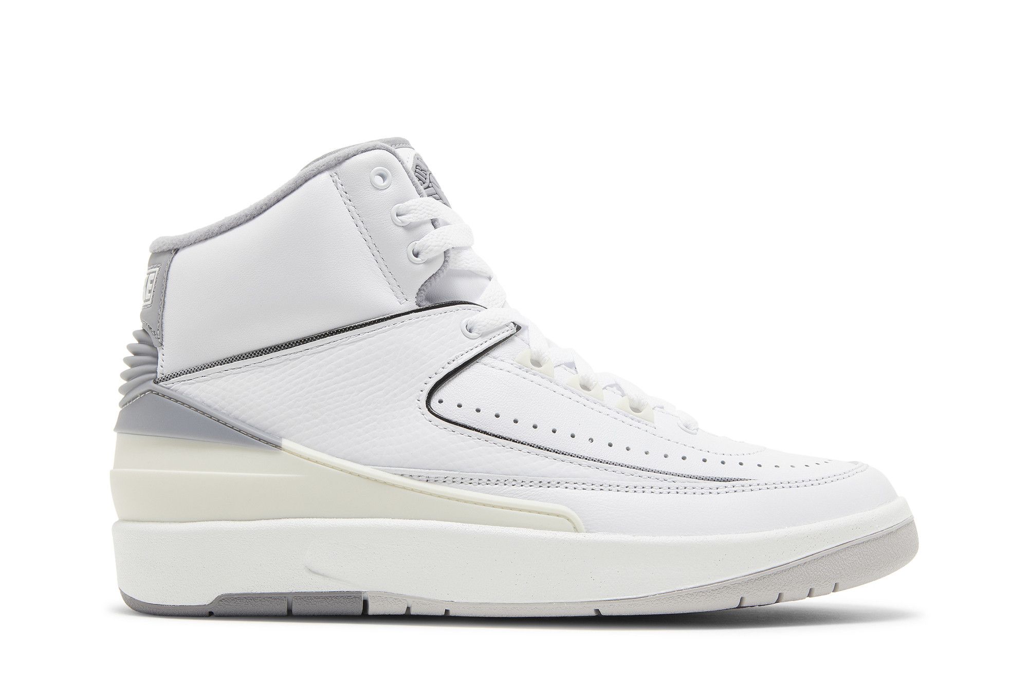 Air jordan store 2 white