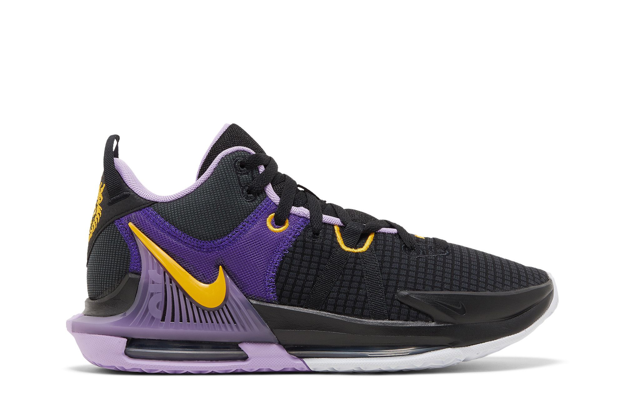 Lebron lakers shoes 15 discount