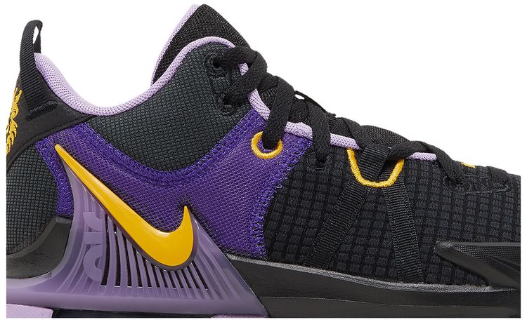 LeBron Witness 7 Lakers