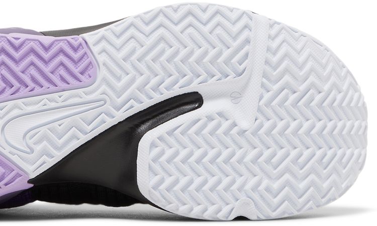 LeBron Witness 7 Lakers