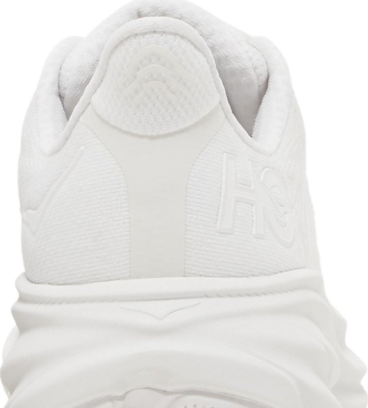 Wmns Clifton 9 Triple White