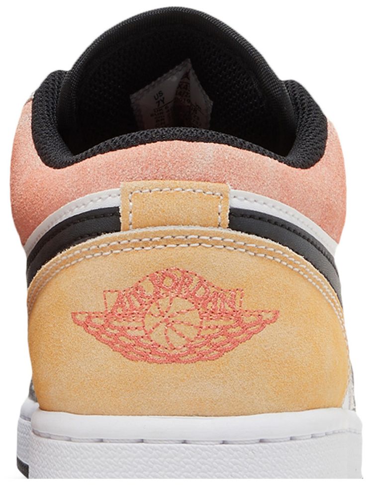 Air Jordan 1 Low SE GS Flight Club