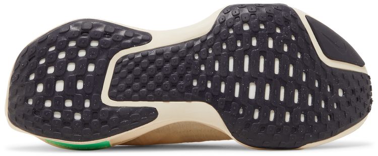 Nike ZoomX Invincible Run Flyknit 3 Light Cream