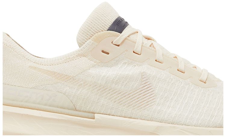 Nike ZoomX Invincible Run Flyknit 3 Light Cream