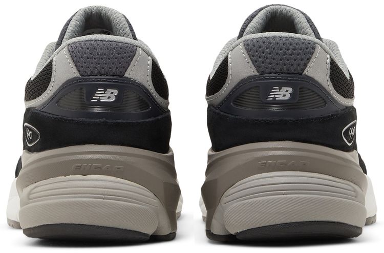 New Balance 990v6 Big Kid Black Silver