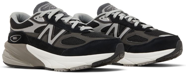 New Balance 990v6 Big Kid Black Silver