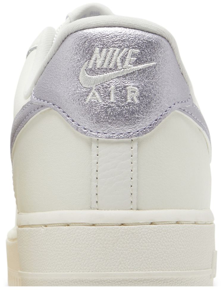 Nike Wmns Air Force 1 Low Sail Oxygen Purple