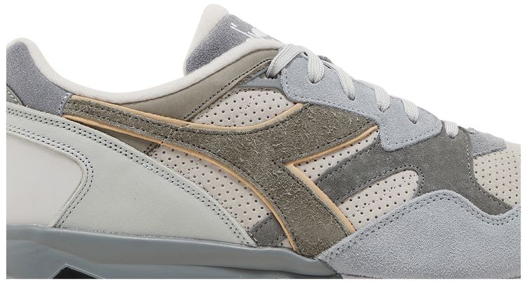 Details Matter x N9002 The Traveler