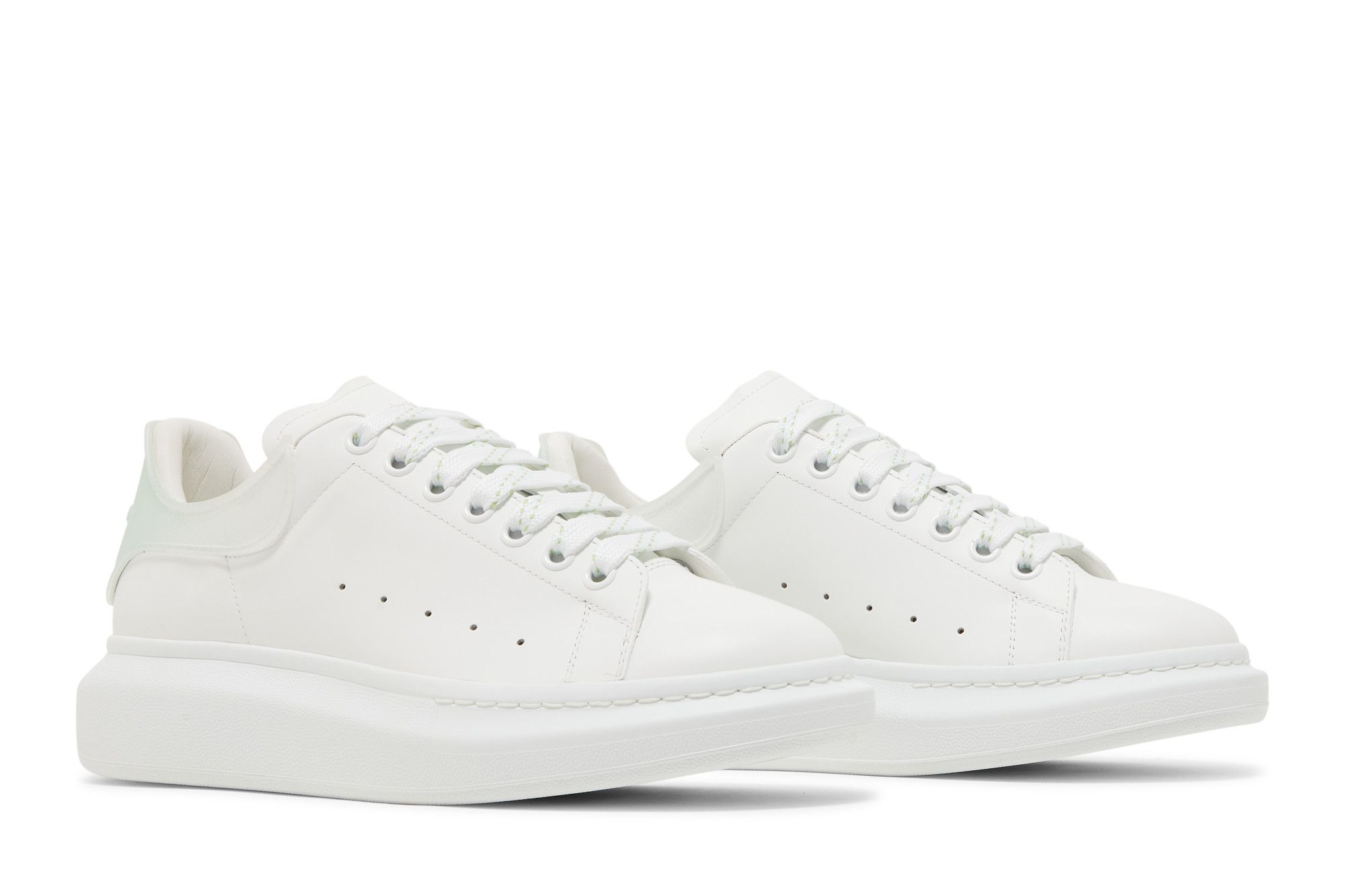 Alexander McQueen Oversized lace-up Sneakers | White