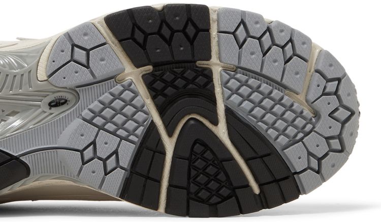 New Balance 1906R White Grey