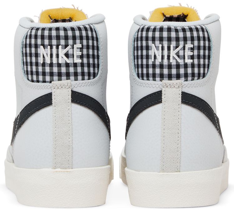 Nike Blazer Mid 77 Vintage Designed Fresh