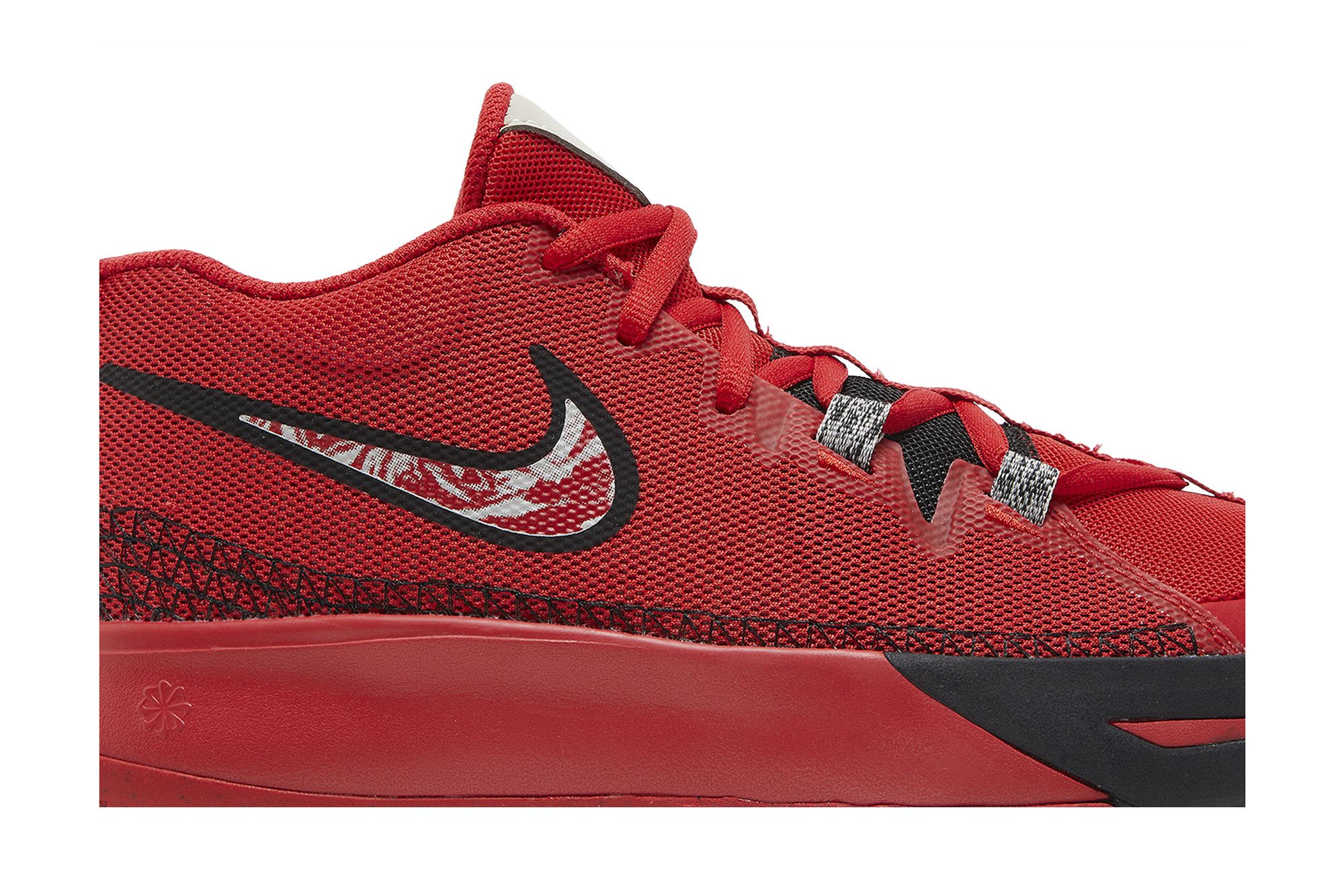 Boys nike kyrie flytrap cheap