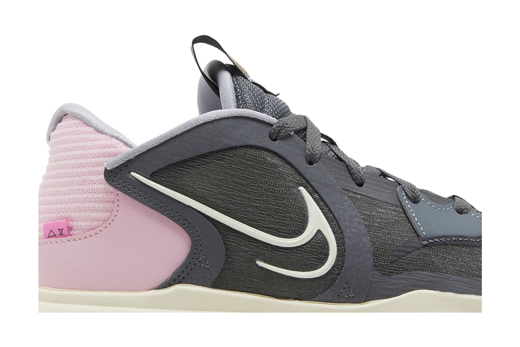 NIKEカイリーlow5バスケットボールシューズ グレー/ピンク NIKE KYRIE LOW 5 ナイキ カイリー ローカット 5 【MEN'S】 iron grey