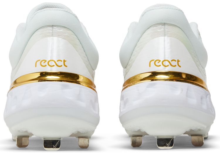 Nike Alpha Huarache Elite 4 Low Playoff Pack