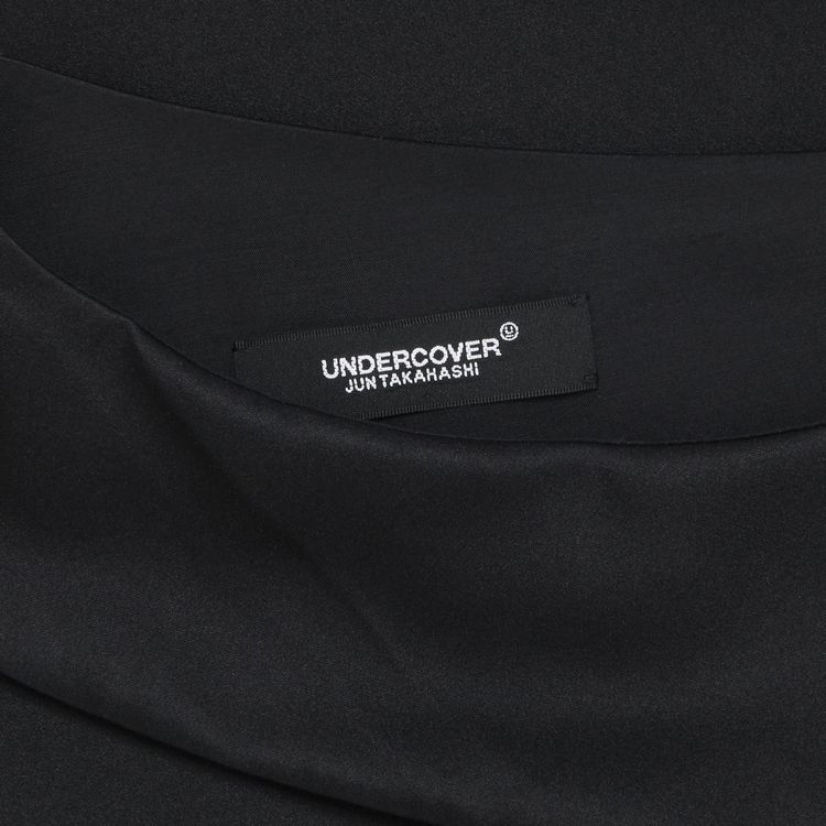 Undercover Side Cape Black