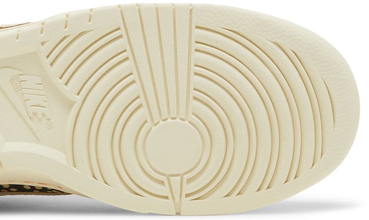 Nike Dunk Low SE Gone Fishing   Rainbow Trout