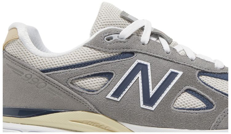 New Balance 990v4 Big Kid Grey Day 2023