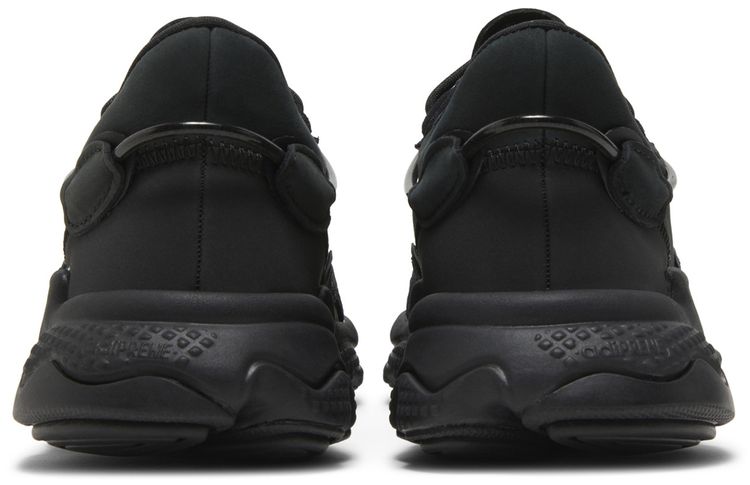 Wmns Ozweego Triple Black