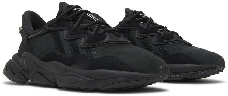 Wmns Ozweego Triple Black