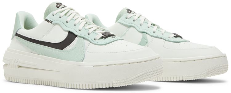 Nike Wmns Air Force 1 PLTAFORM Barely Green