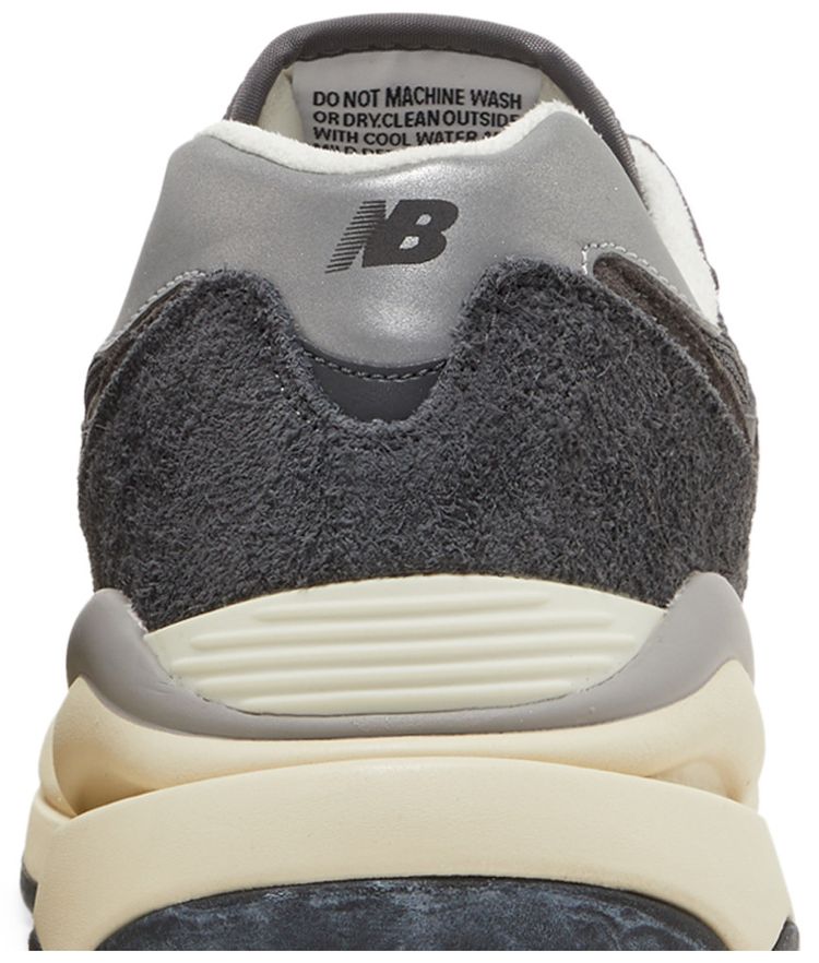 New Balance 5740 Magnet Sea Salt