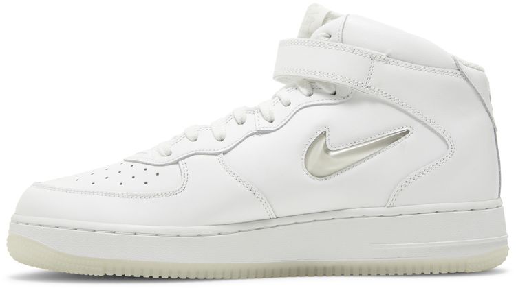 Nike Air Force 1 Mid Color of the Month   Summit White