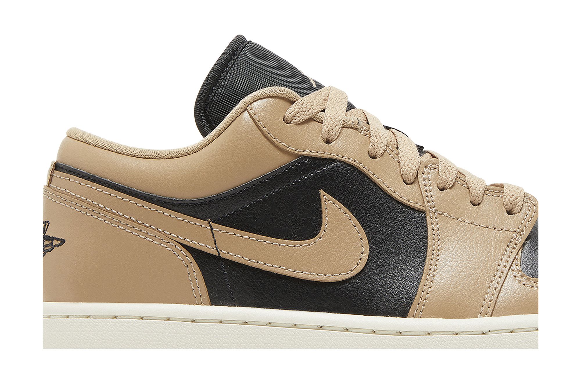 ☆ナイキ☆ WMNS AIR JORDAN 1 MID 