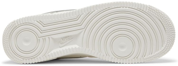 Nike Wmns Air Force 1 07 LV8 Needlework