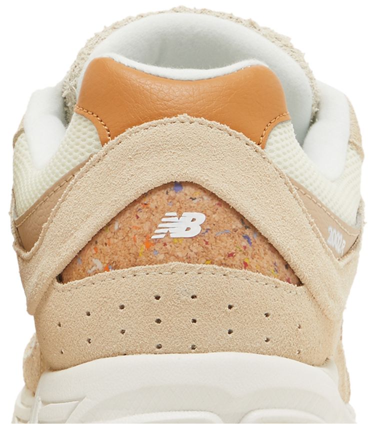 New Balance 2002R Sandstone