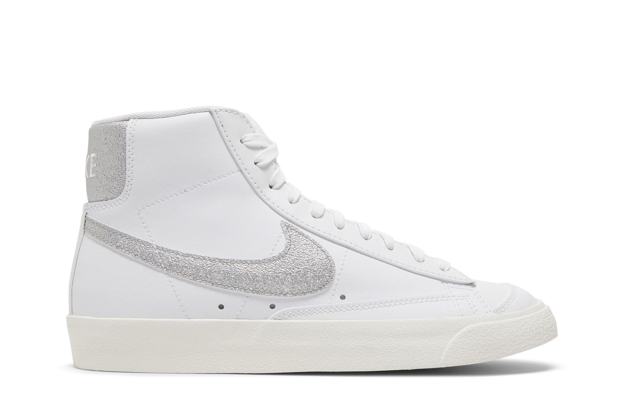 Blazer mid 77 vintage white snake best sale