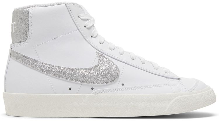 Nike Wmns Blazer Mid 77 Essential White Metallic Silver