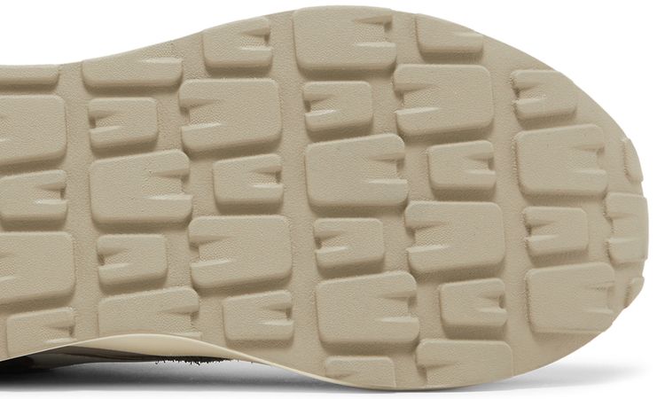 New Balance 5740 Black Magnet