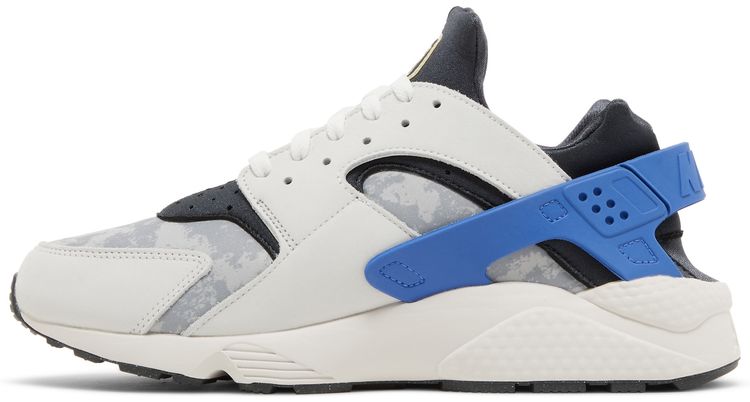 Nike Air Huarache Social FC